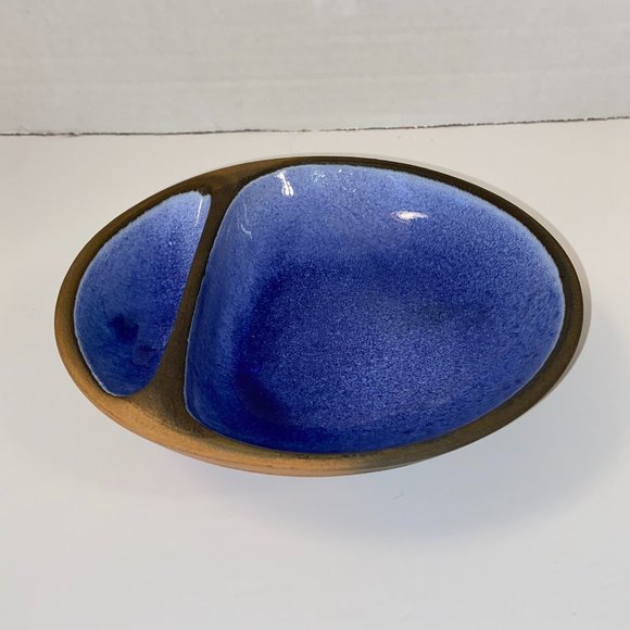 Divided Pottery Dish Bowl Blue Signed Dowe's 2011 - Picture 3 of 6